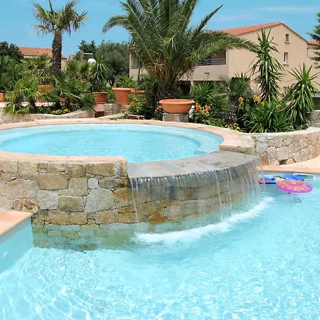 Club Benista T2 By Interhome * LʼÎle-Rousse